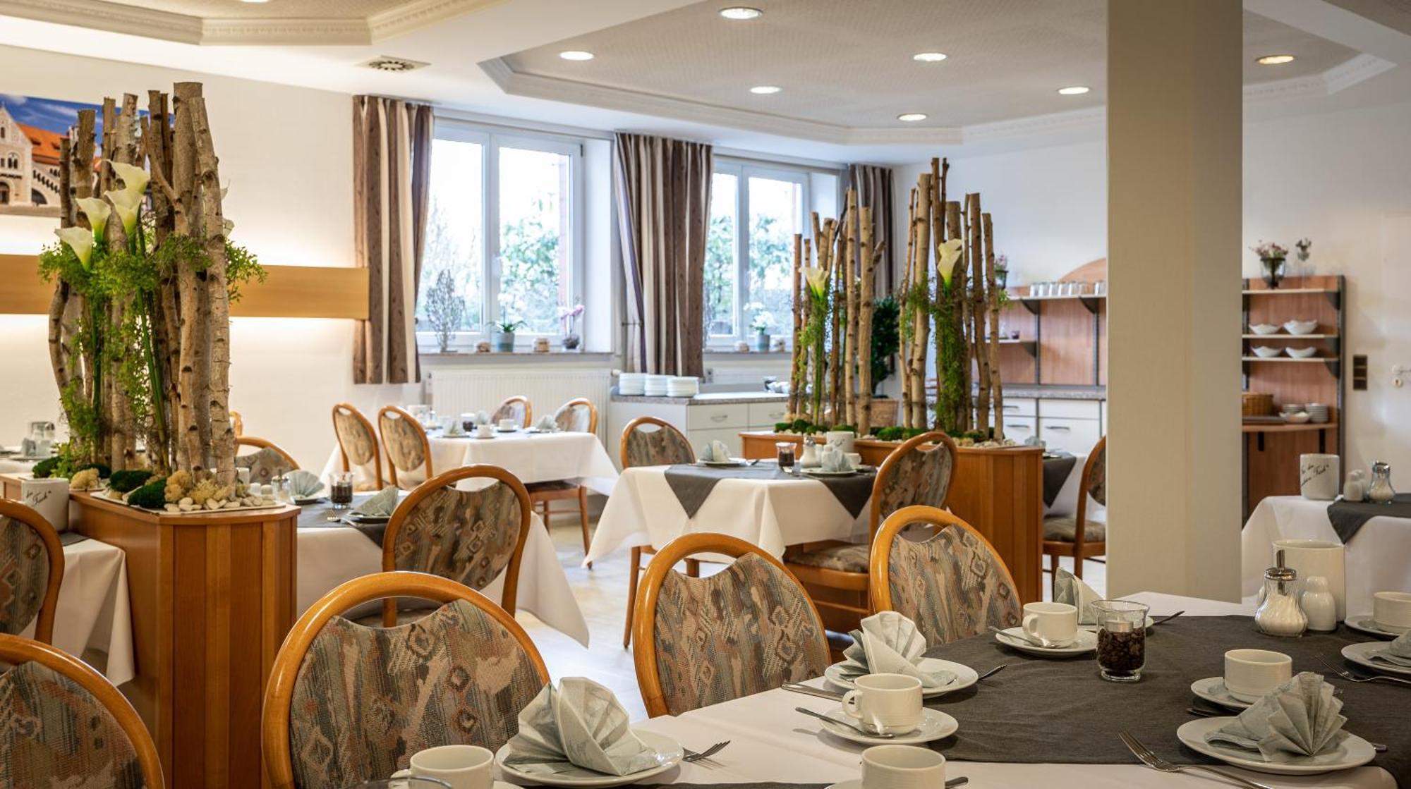 Hotel Pfaelzer Hof Gmbh Braunschweig Exterior photo